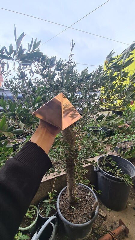 chapeaux pyramide cuivre