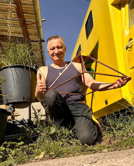 aladdin bsa concept &eacute;lectroculture presente la pyramide en cuivre avec chapeau