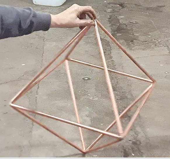 octa&egrave;dre cuivre solide de platon